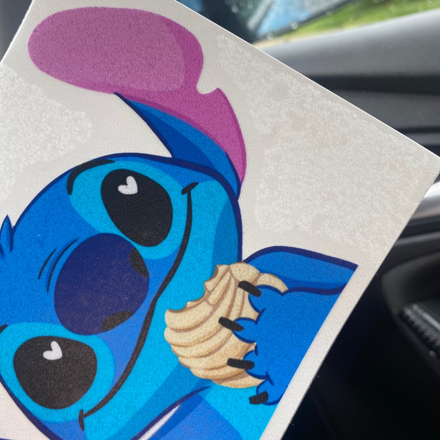 Alien Concha OG- Peeker Car Decal